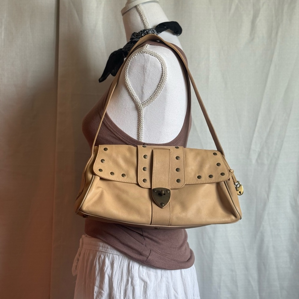 SOLD ~ TEXIER Y2K Tan Women's Shoulder Bag